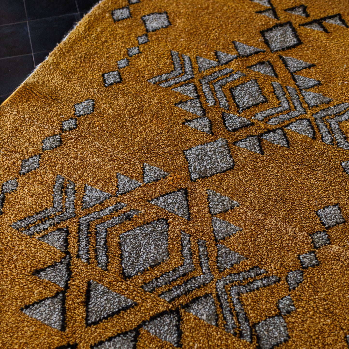 Yellow Azilal Rug – Authentic Handmade Moroccan Wool Carpet