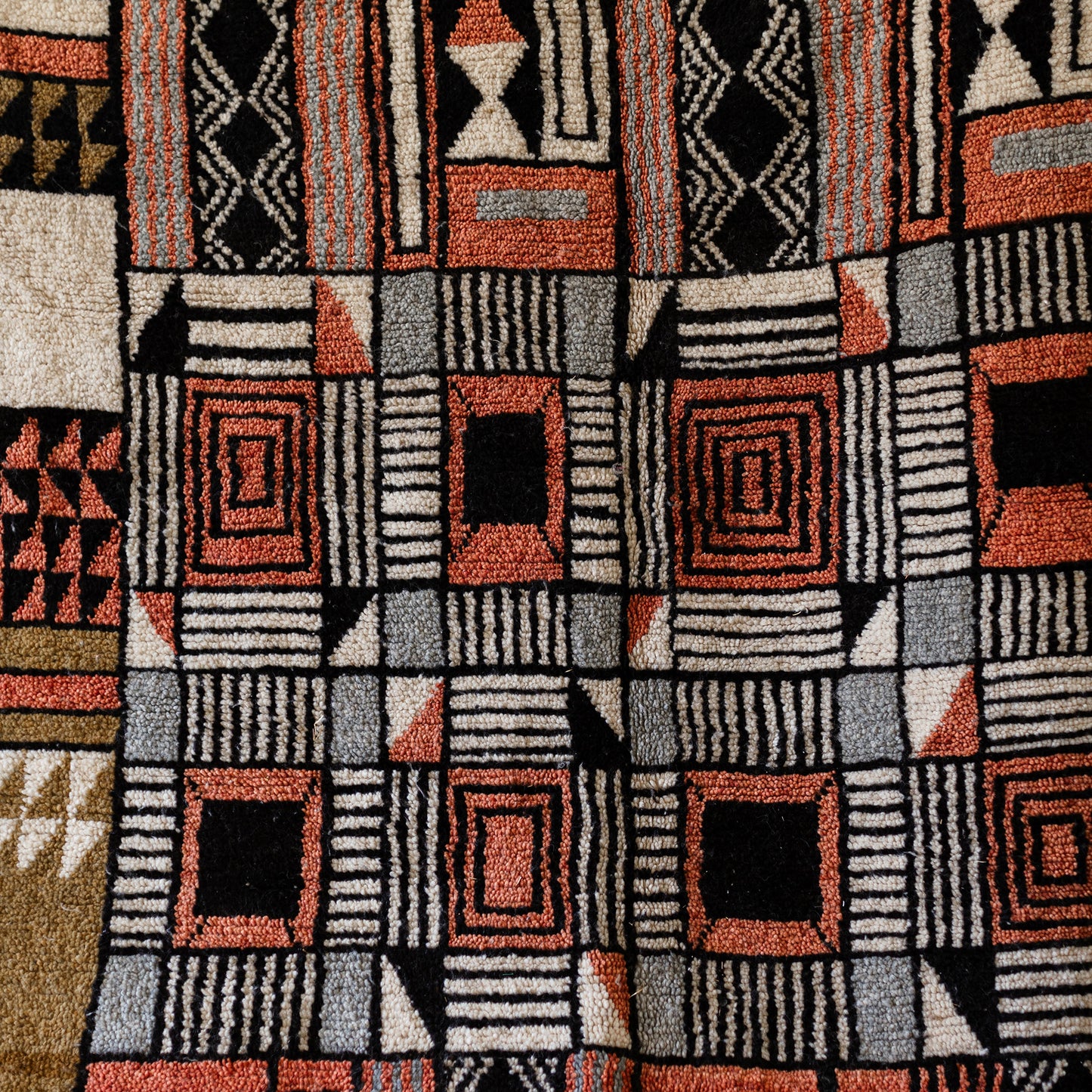 Colorful Azilal Rug – Large Handmade Moroccan Wool Carpet with Geometric Berber Patterns