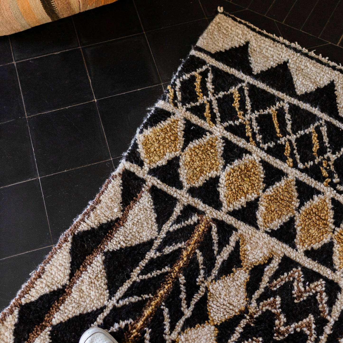 Azilal Rug – Handmade Moroccan Wool Carpet in Black, White, and Yellow Tones