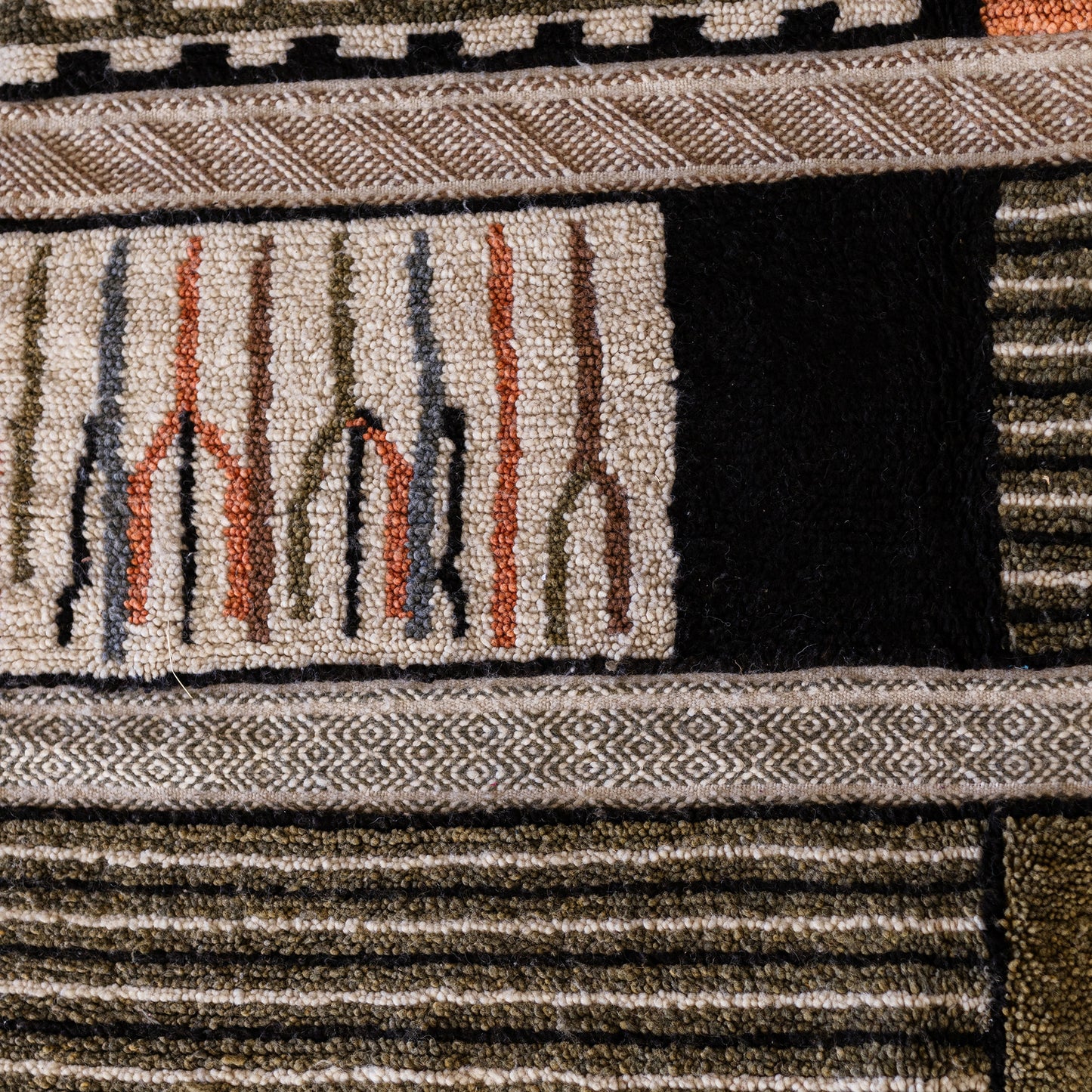 Modern Azilal Rug – Handmade Moroccan Wool Carpet with Geometric Design