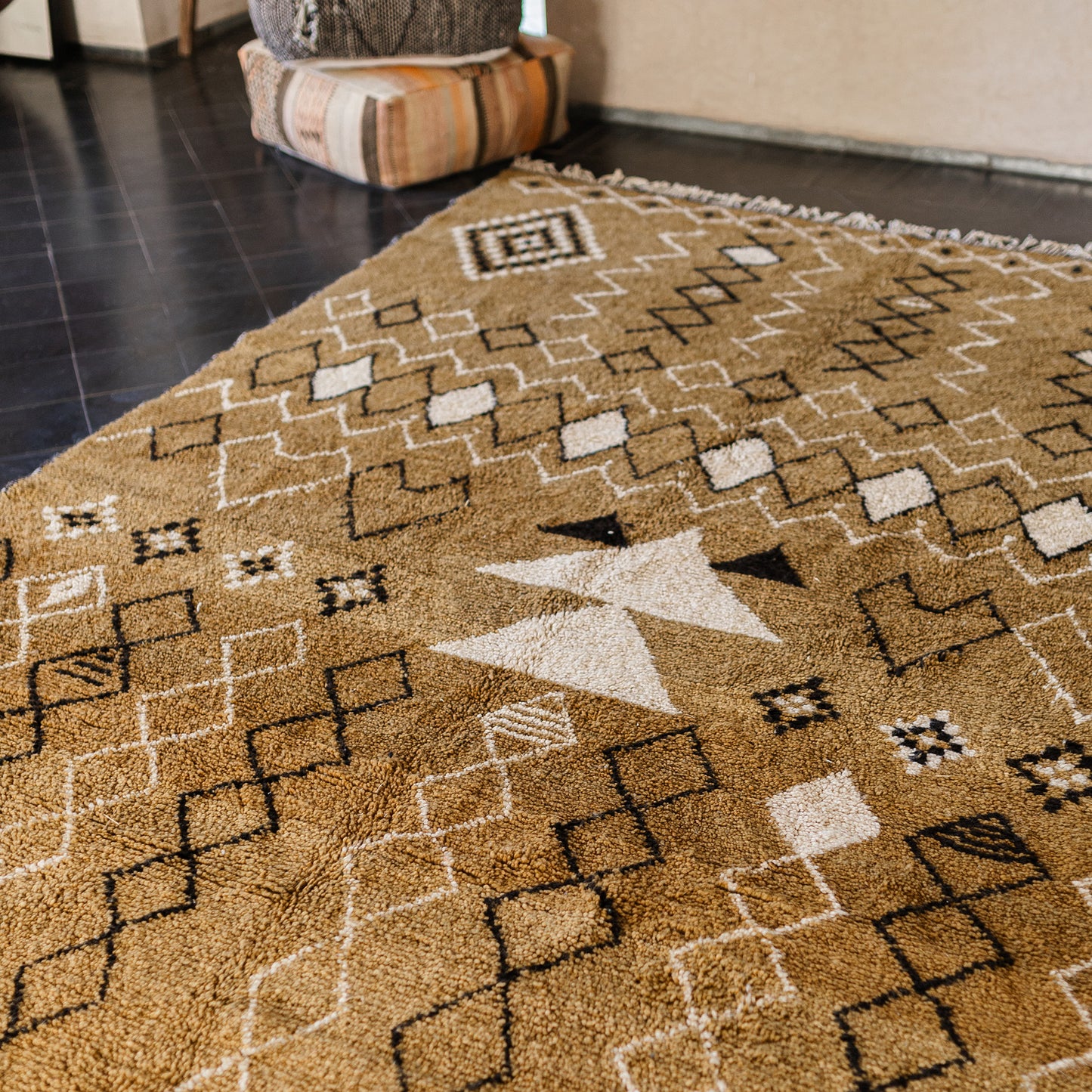 Yellow Azilal Rug – Handmade Moroccan Wool Carpet with Warm Bohemian Charm
