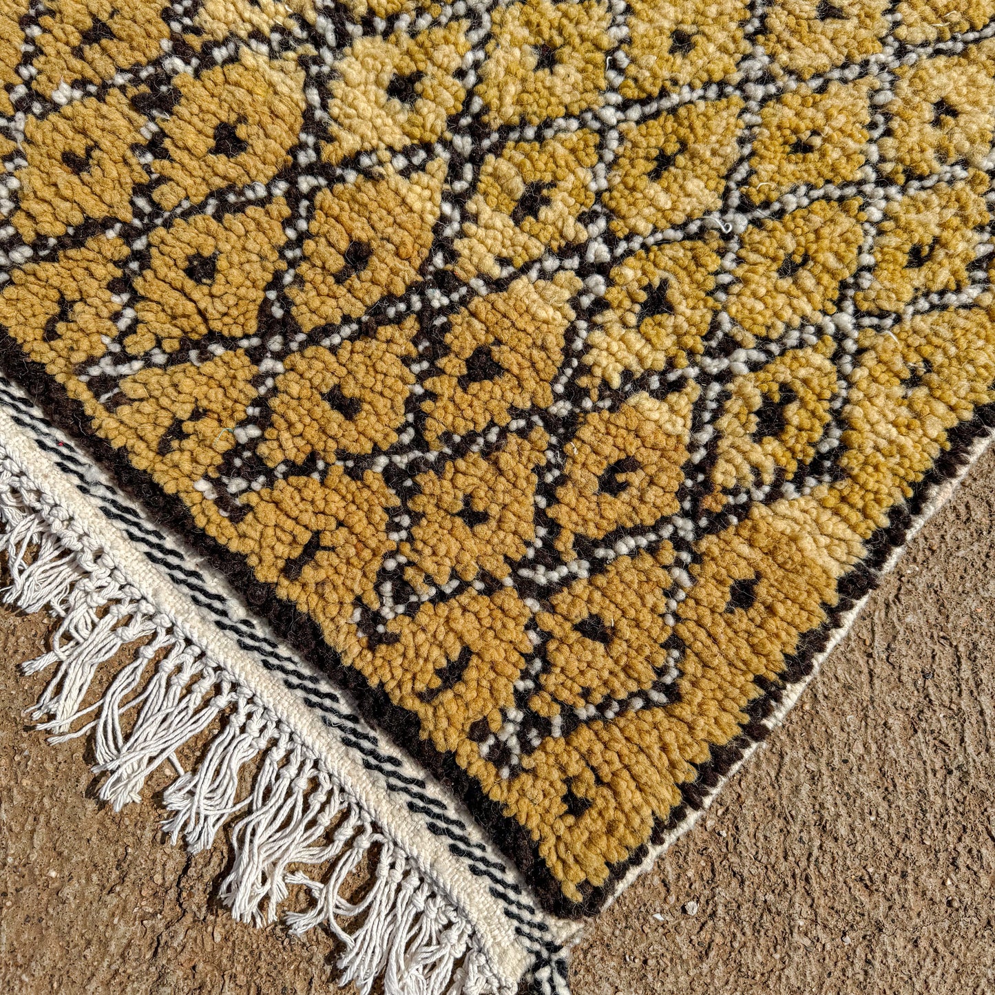 Azilal Runner Rug – Handmade Moroccan Wool Carpet with Traditional Berber Design