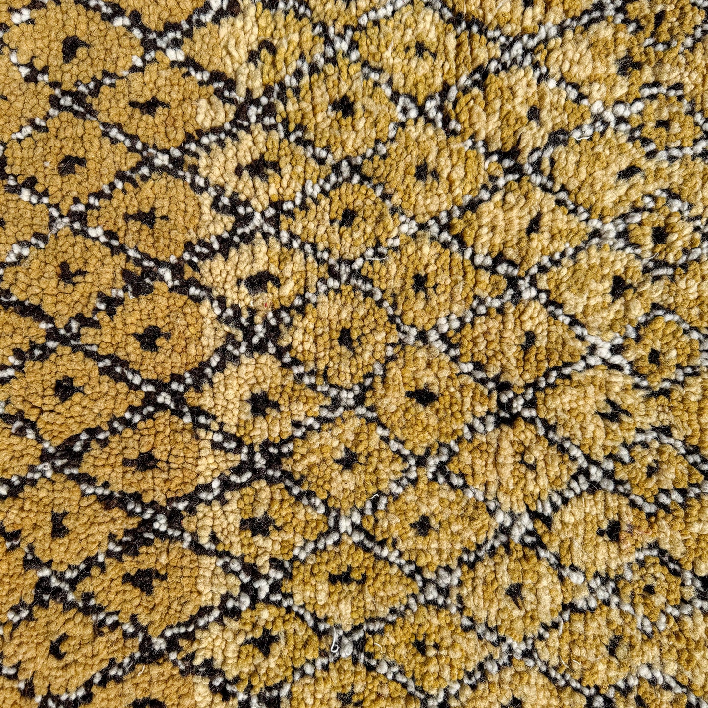 Azilal Runner Rug – Handmade Moroccan Wool Carpet with Traditional Berber Design