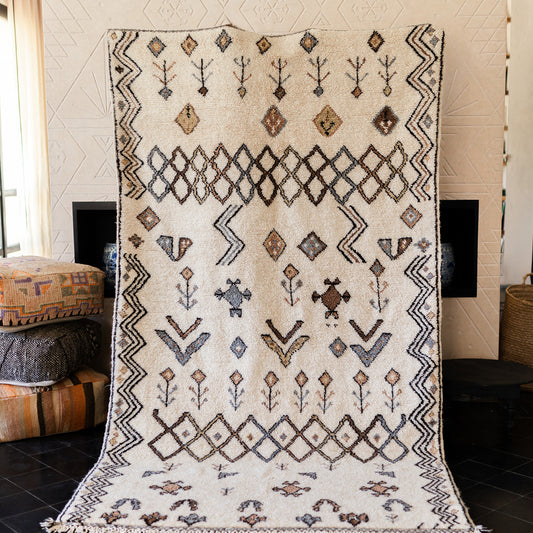 White Azilal Rug – Handmade Moroccan Wool Carpet with Berber Symbols