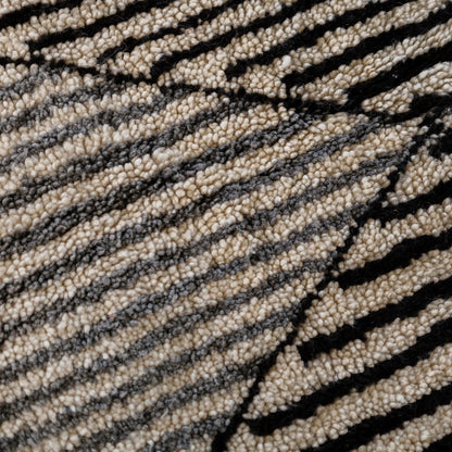 Black and White Azilal Rug – Handmade Moroccan Wool Carpet with Minimal Berber Design