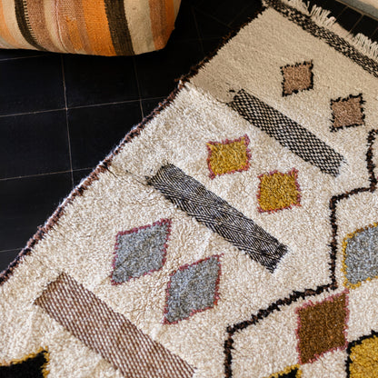White Azilal Rug – Handmade Moroccan Wool Carpet with Multicolored Diamond Patterns