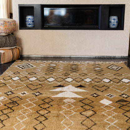 Yellow Azilal Rug – Handmade Moroccan Wool Carpet with Warm Bohemian Charm